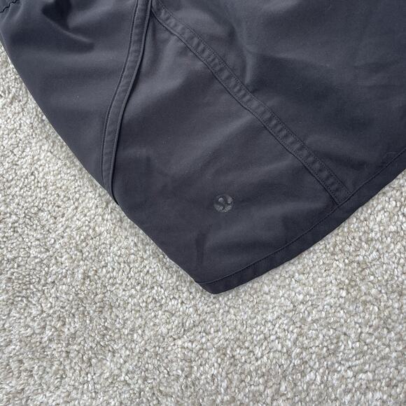 Lululemon Tracker Short V Size 8 Black Women 4" Inseam FLAWS Athletic 26-5 - Picture 4 of 8